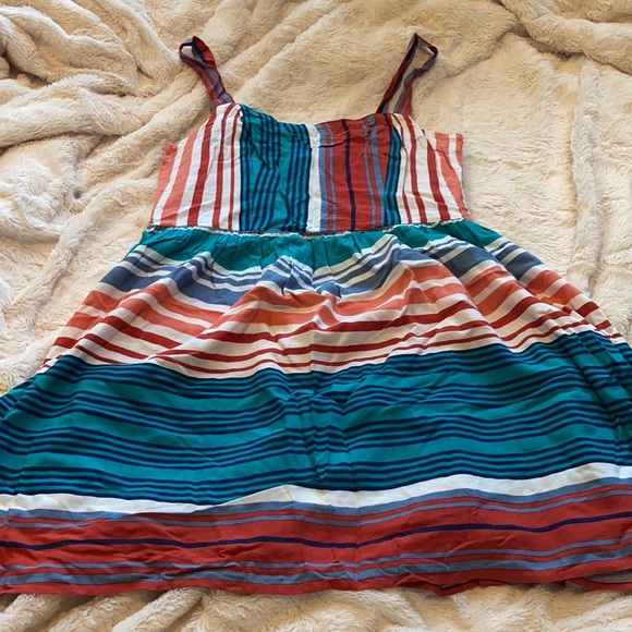 Adorable stripe sundress - Picture 1 of 4